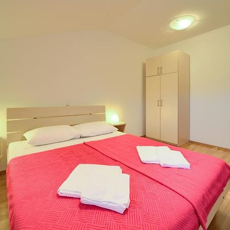 Apartments Ivica Krk Island ชิโล ภายนอก รูปภาพ