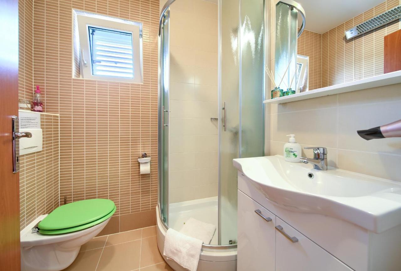 Apartments Ivica Krk Island ชิโล ภายนอก รูปภาพ