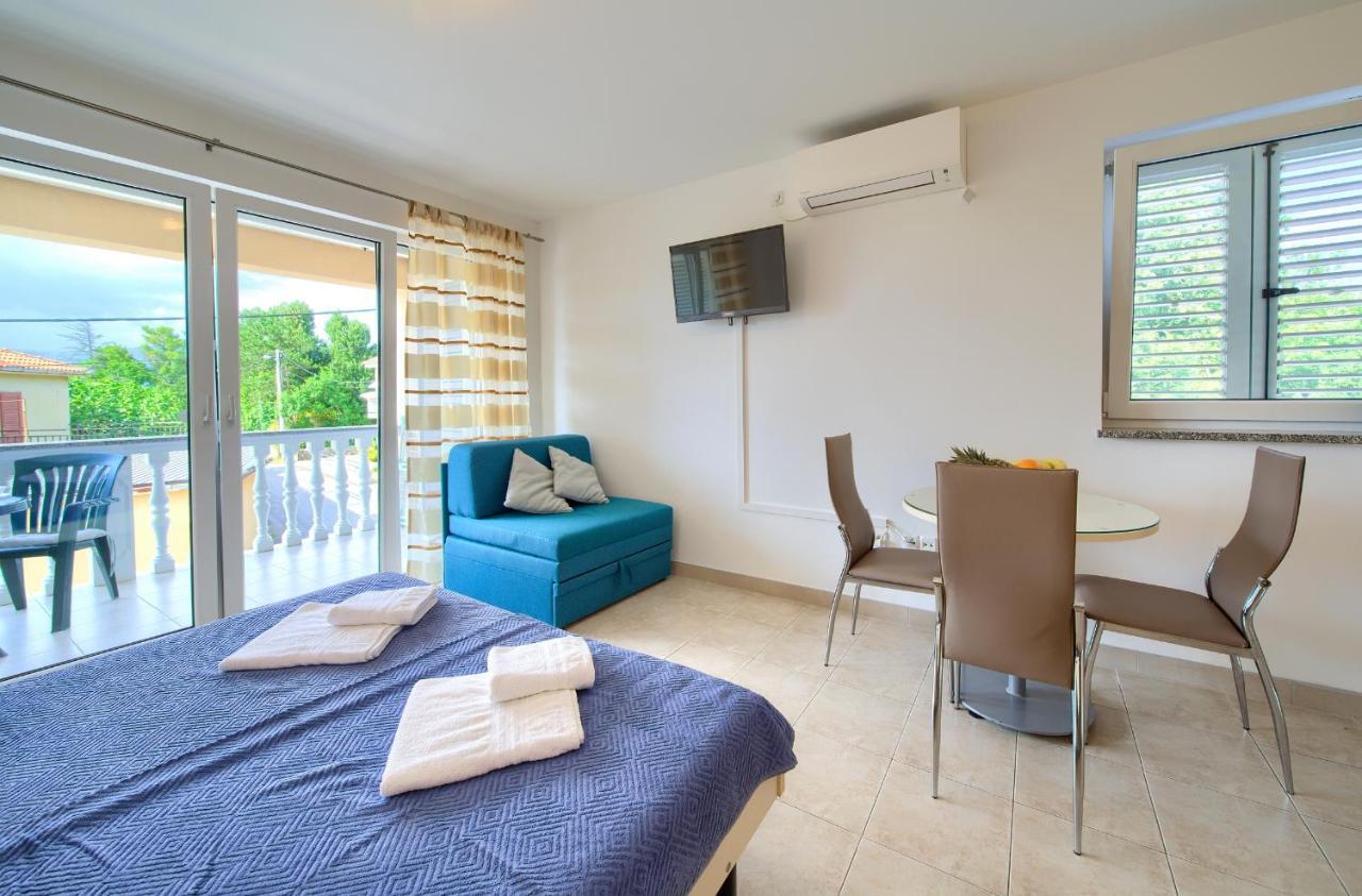 Apartments Ivica Krk Island ชิโล ภายนอก รูปภาพ