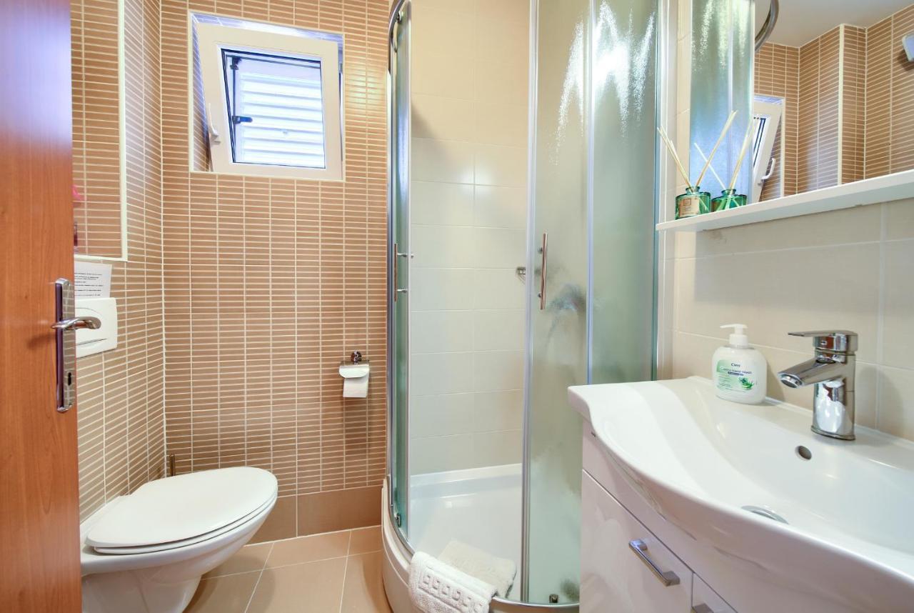 Apartments Ivica Krk Island ชิโล ภายนอก รูปภาพ
