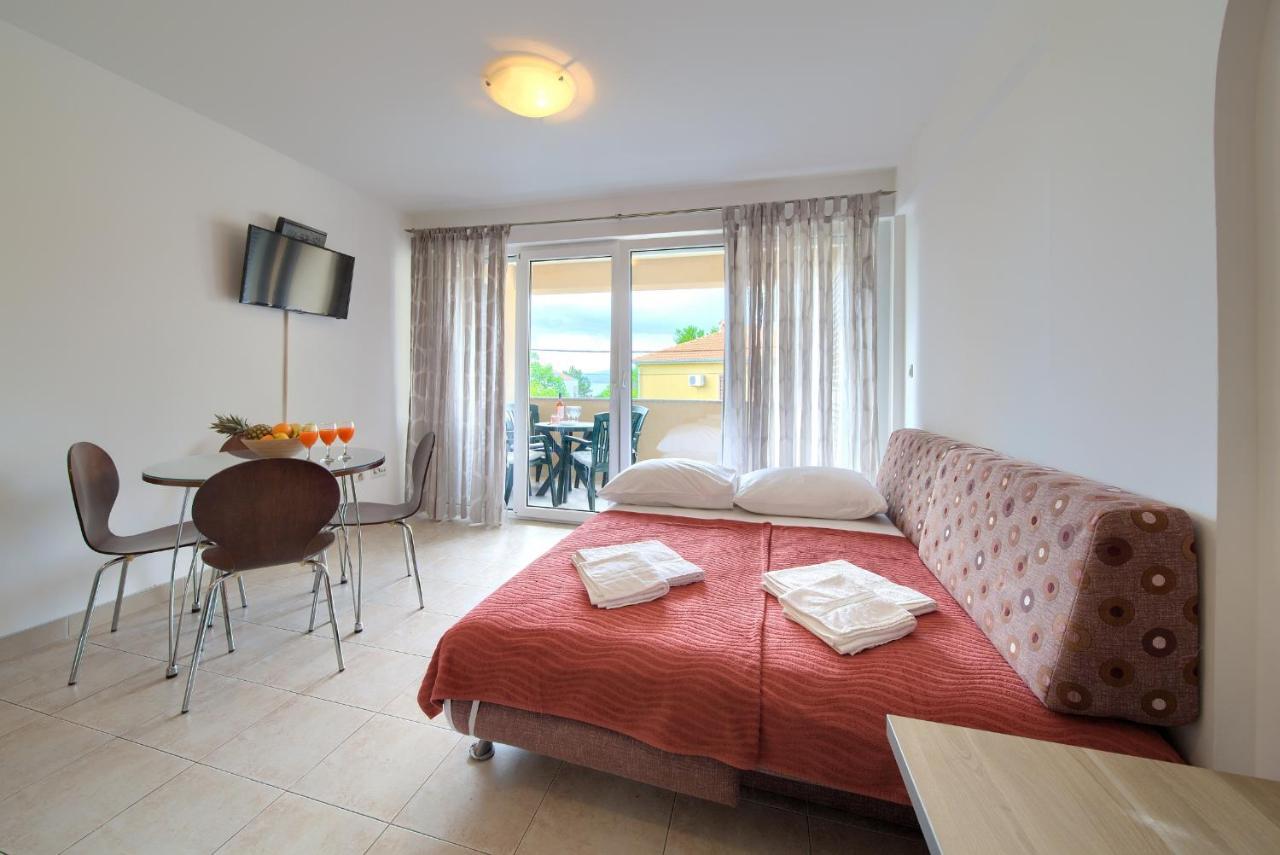 Apartments Ivica Krk Island ชิโล ภายนอก รูปภาพ