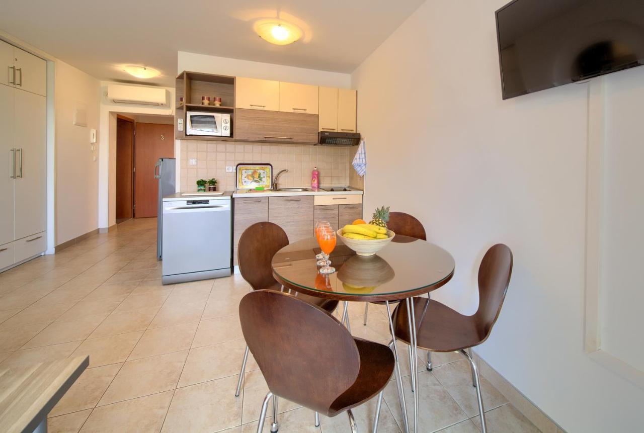 Apartments Ivica Krk Island ชิโล ภายนอก รูปภาพ