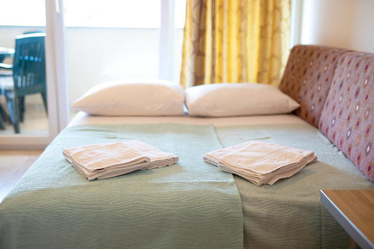 Apartments Ivica Krk Island ชิโล ภายนอก รูปภาพ