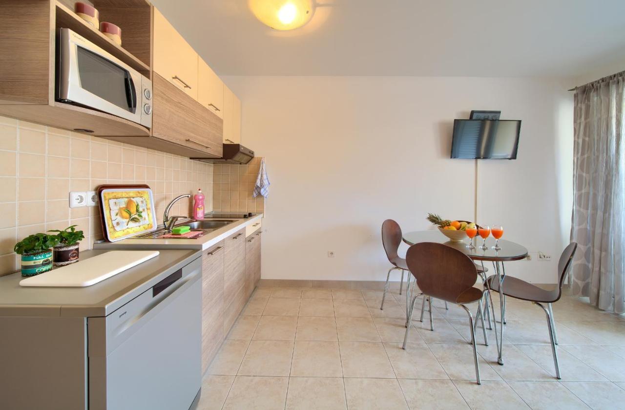 Apartments Ivica Krk Island ชิโล ภายนอก รูปภาพ