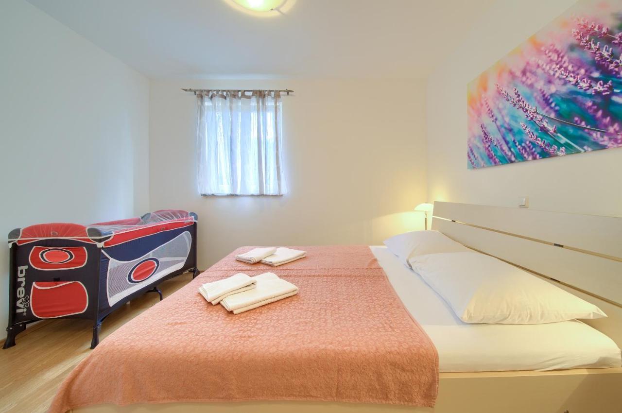 Apartments Ivica Krk Island ชิโล ภายนอก รูปภาพ