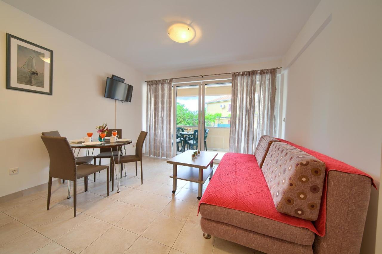 Apartments Ivica Krk Island ชิโล ภายนอก รูปภาพ