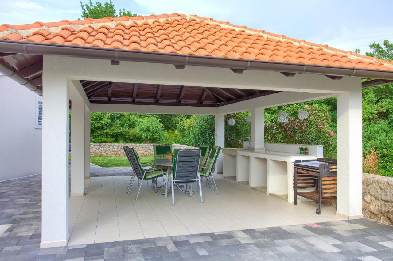 Apartments Ivica Krk Island ชิโล ภายนอก รูปภาพ